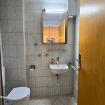 Apartment Mobile Im Mit Seezugang *